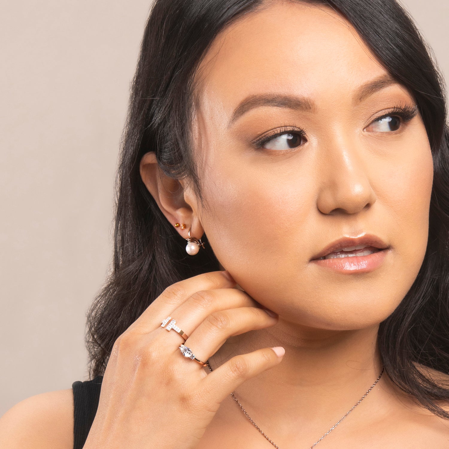 Cassie 18k White Gold Plated Pearl Drop Earrings with Swarovski Crystals