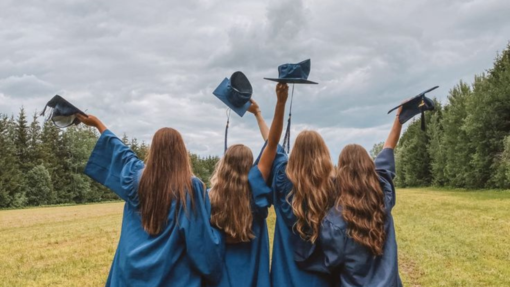 Choosing Jewelry to Match Graduation Outfits: Tips for Coordination and Elegance