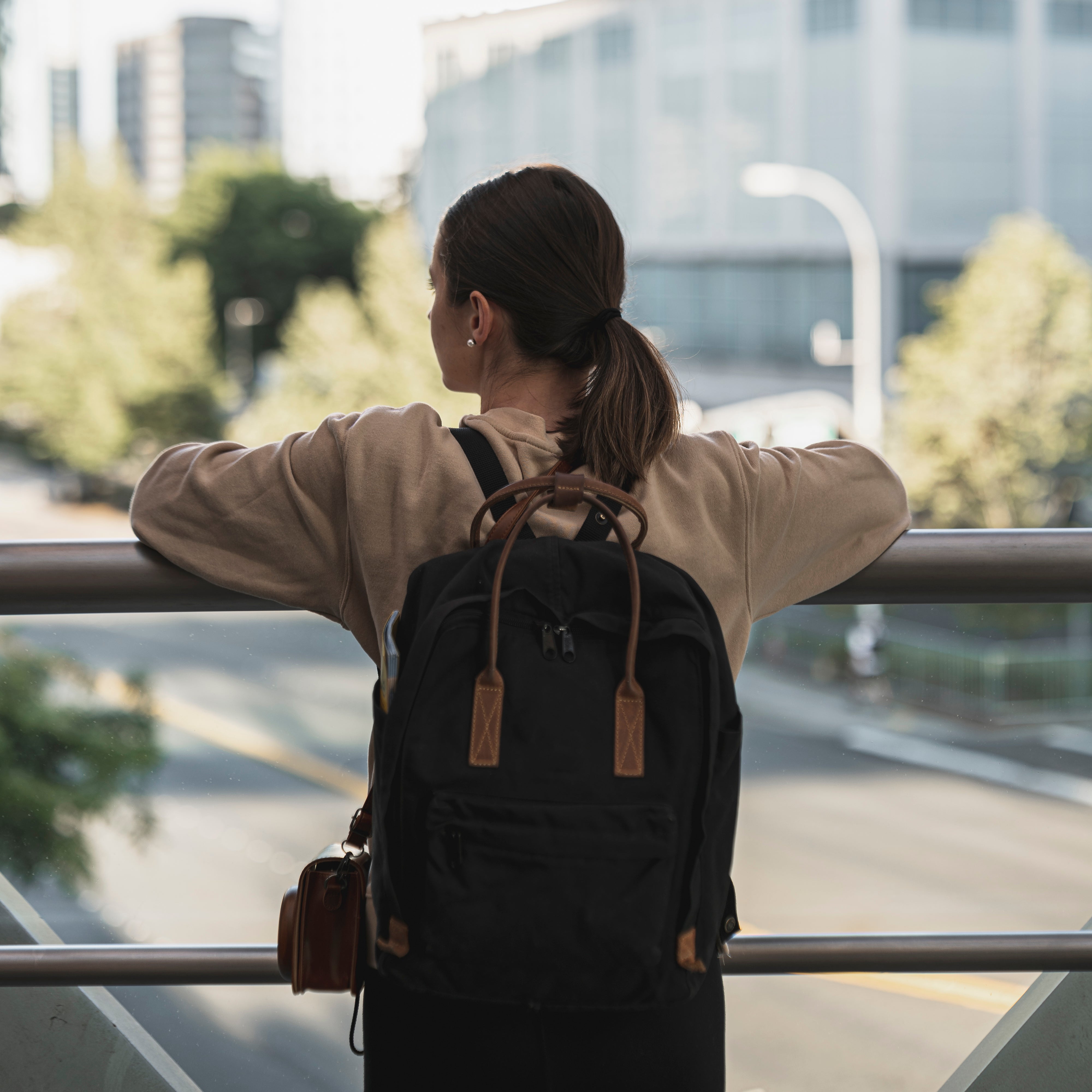 How to Style Jewelry for a Productive and Stylish School Year