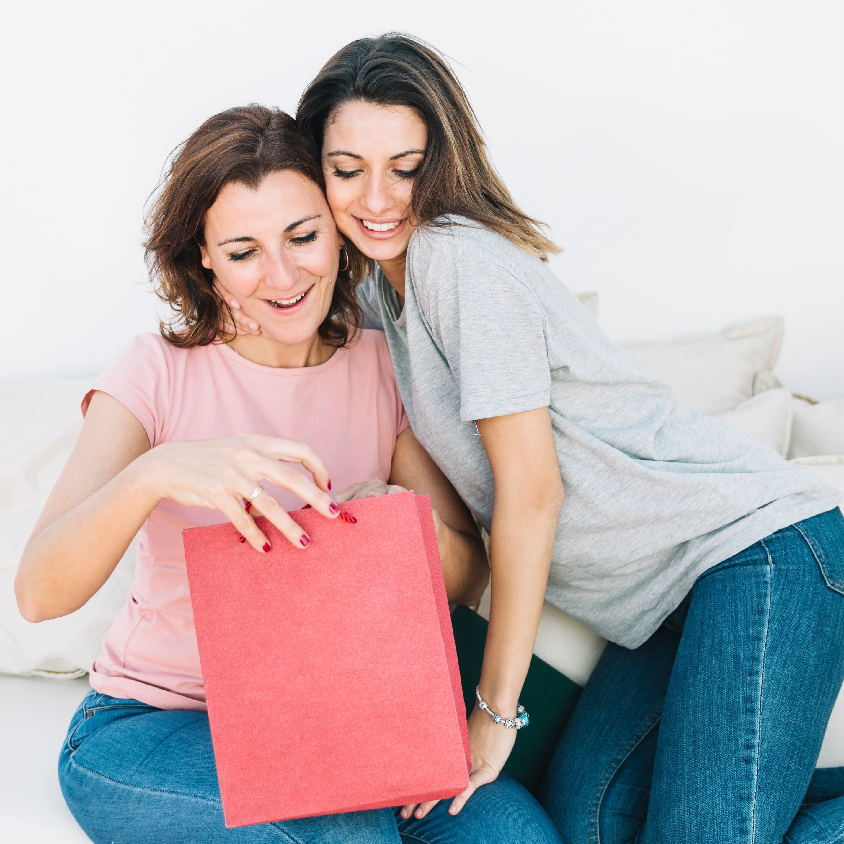 Mom Deserves the Best: Cate & Chloe's Mother's Day Extravaganza!