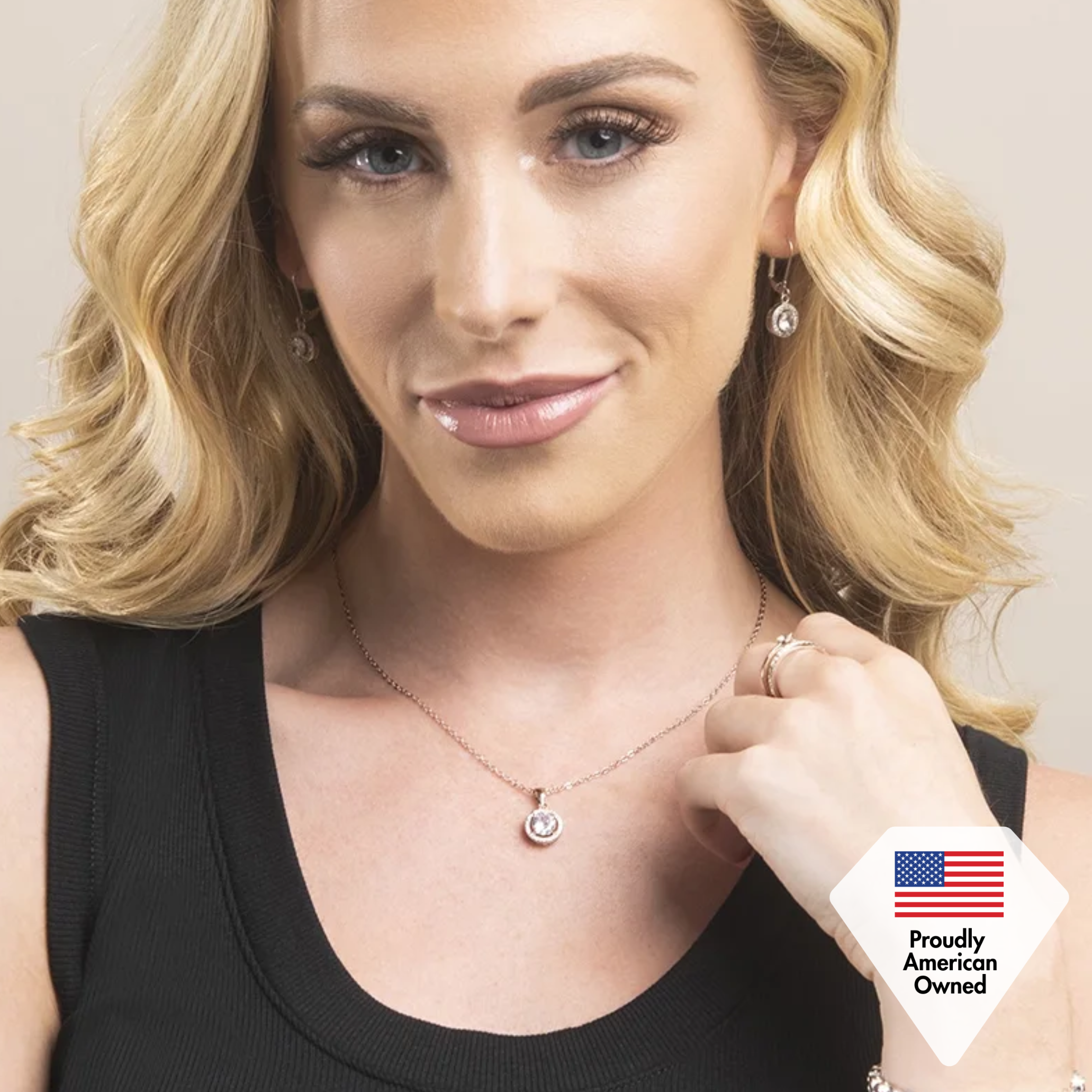 Blake 18k White Gold Plated Halo Pendant Necklace with Simulated Diamond Crystals