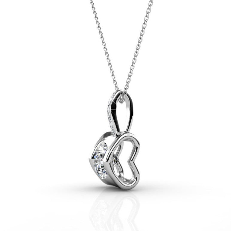 Billie 18k 白金吊坠项链配圆形切割水晶