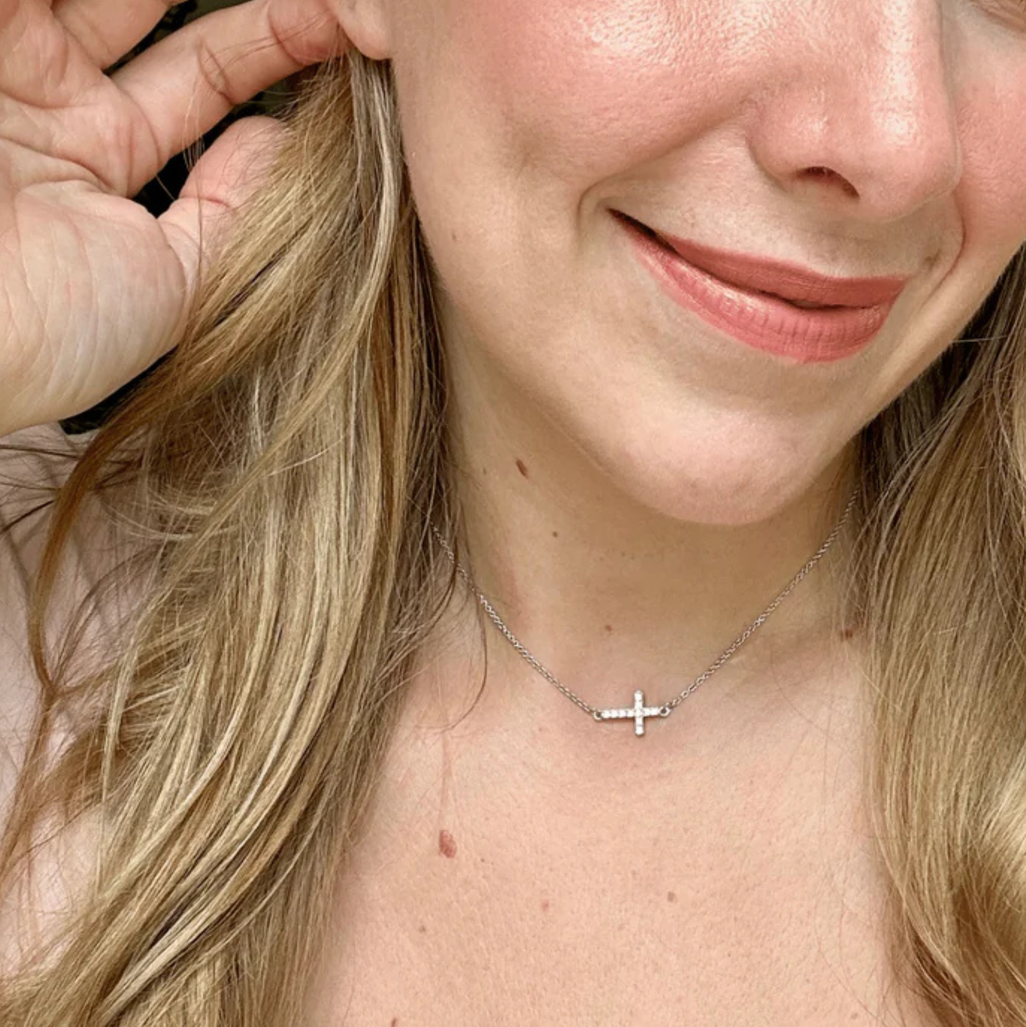 Joy 18k White Gold Plated Cross Pendant Necklace with Swarovski Crystals - FAB FAV