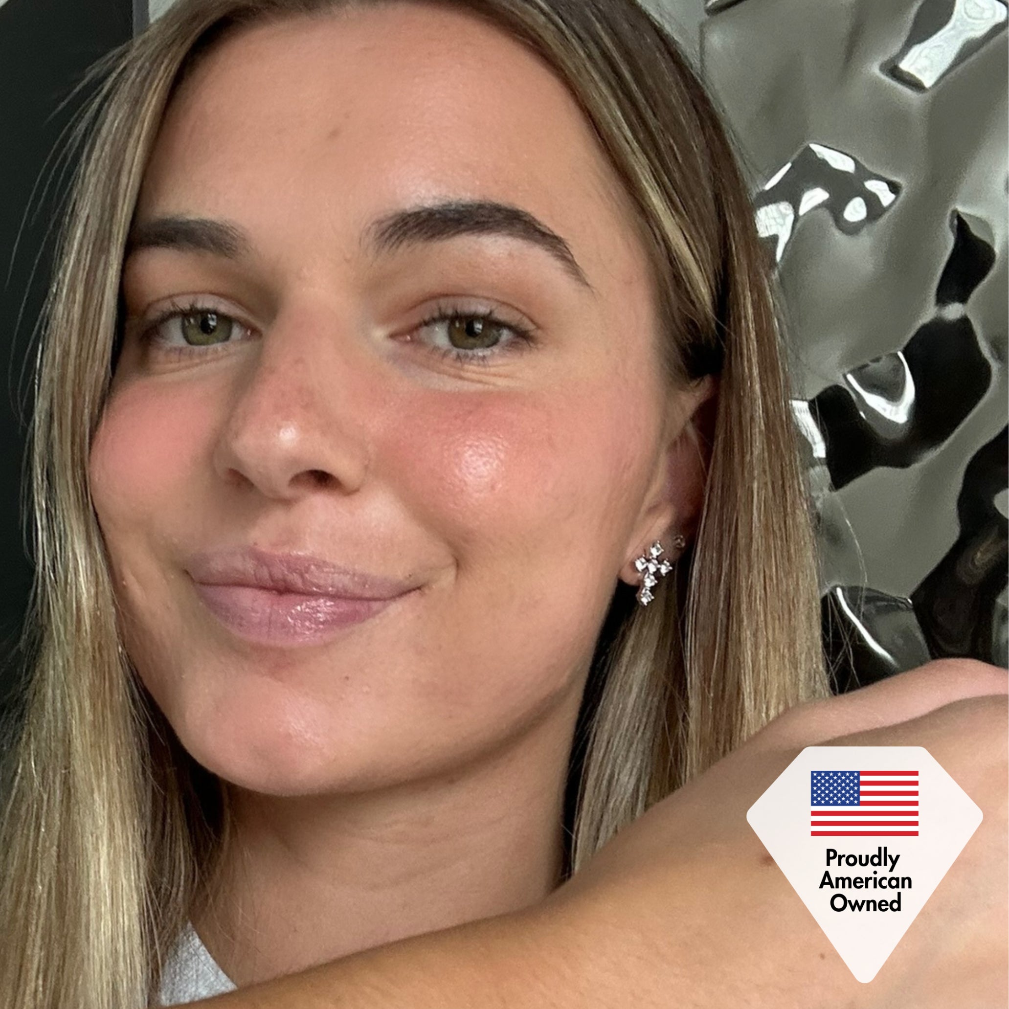 Marissa 18k White Gold Plated Cross Stud Earrings with Swarovski Crystals