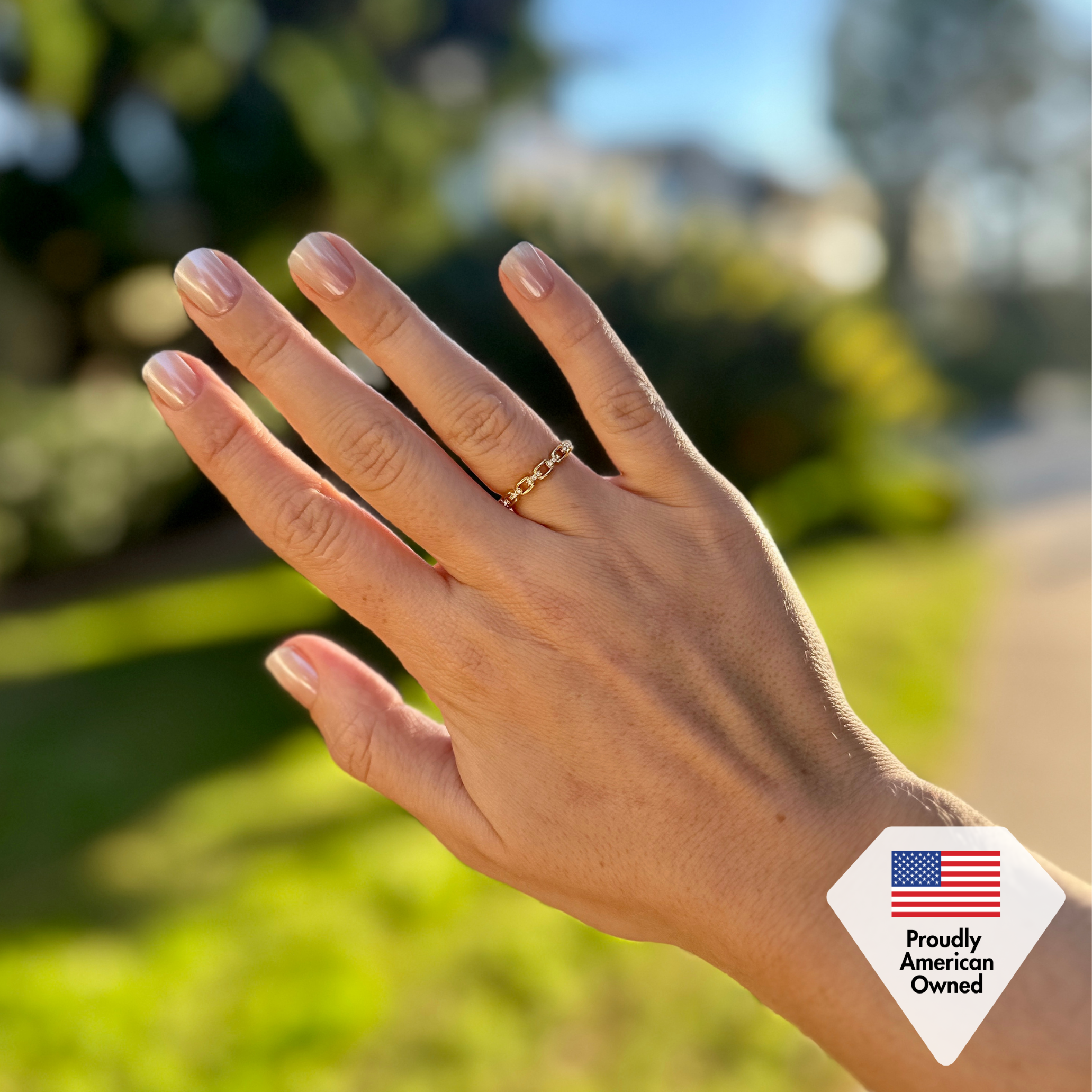 Paula 18k White Gold Plated Chain Link Ring with Swarovski Crystals