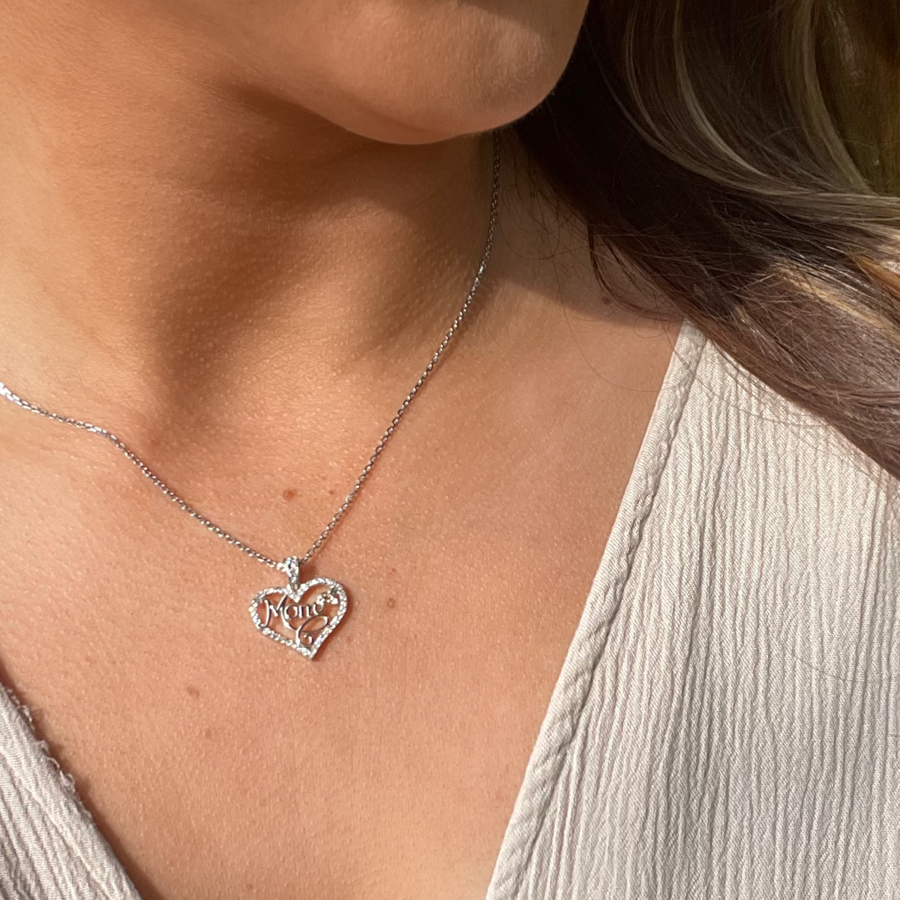 Rhonda 18k White Gold Plated Mom Heart Necklace with Swarovski Crystals