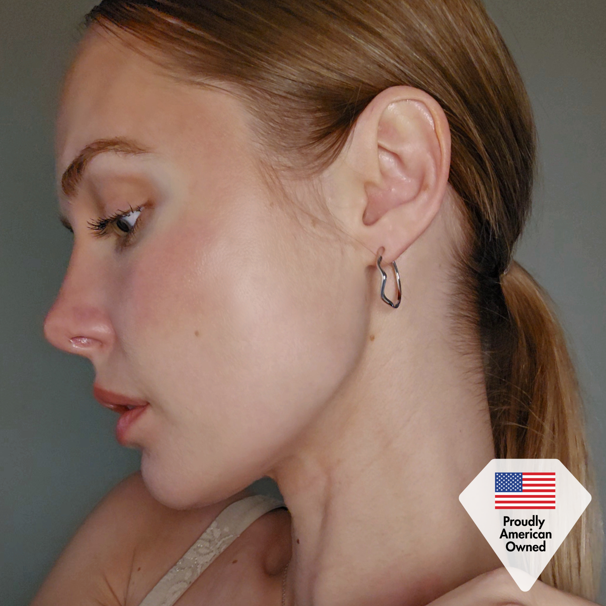 Serena 18k White Gold Plated 22mm Wavy Hoop Earrings